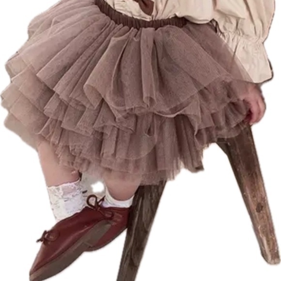 New little girl’s fluffy tutu 3-4 - Picture 1 of 3